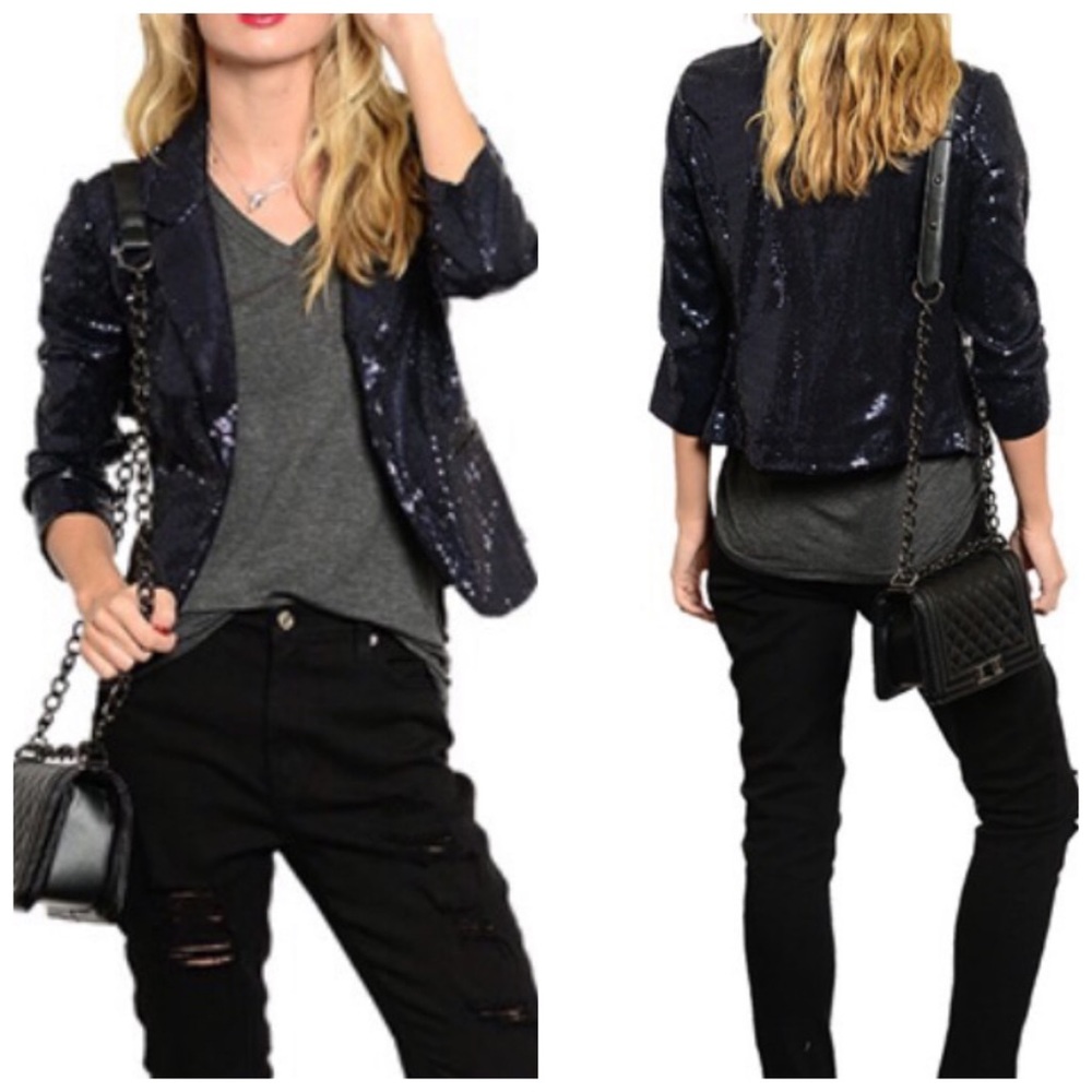 Last one! 💥FLAIR navy sequined jacket
